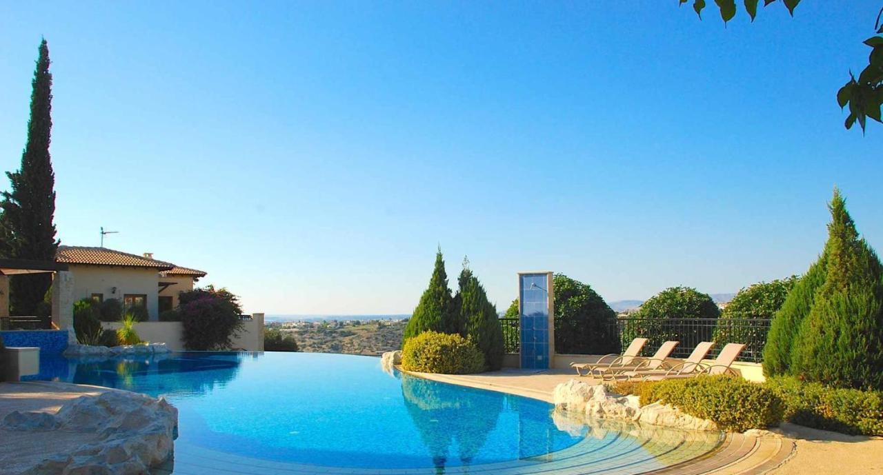 Fantastic Junior Villa Cz02 Salamis With Gorgeous Views, Aphrodite Hills Kouklia Luaran gambar