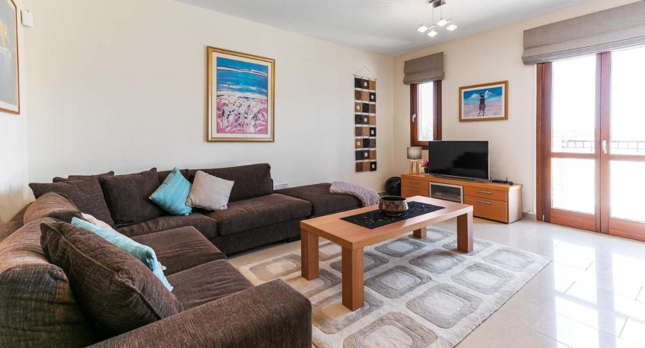 Fantastic Junior Villa Cz02 Salamis With Gorgeous Views, Aphrodite Hills Kouklia Luaran gambar