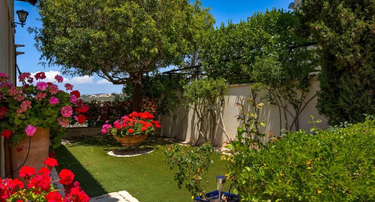Fantastic Junior Villa Cz02 Salamis With Gorgeous Views, Aphrodite Hills Kouklia Luaran gambar